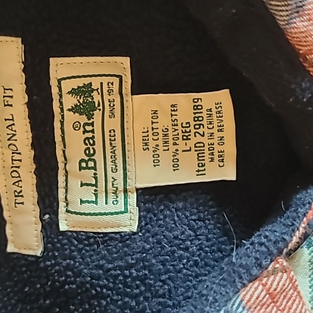 VINTAGE L.L. Bean Shacket Men's Navy Blue Plaid Fleece Line Button Jacket Size L - Picture 2 of 8